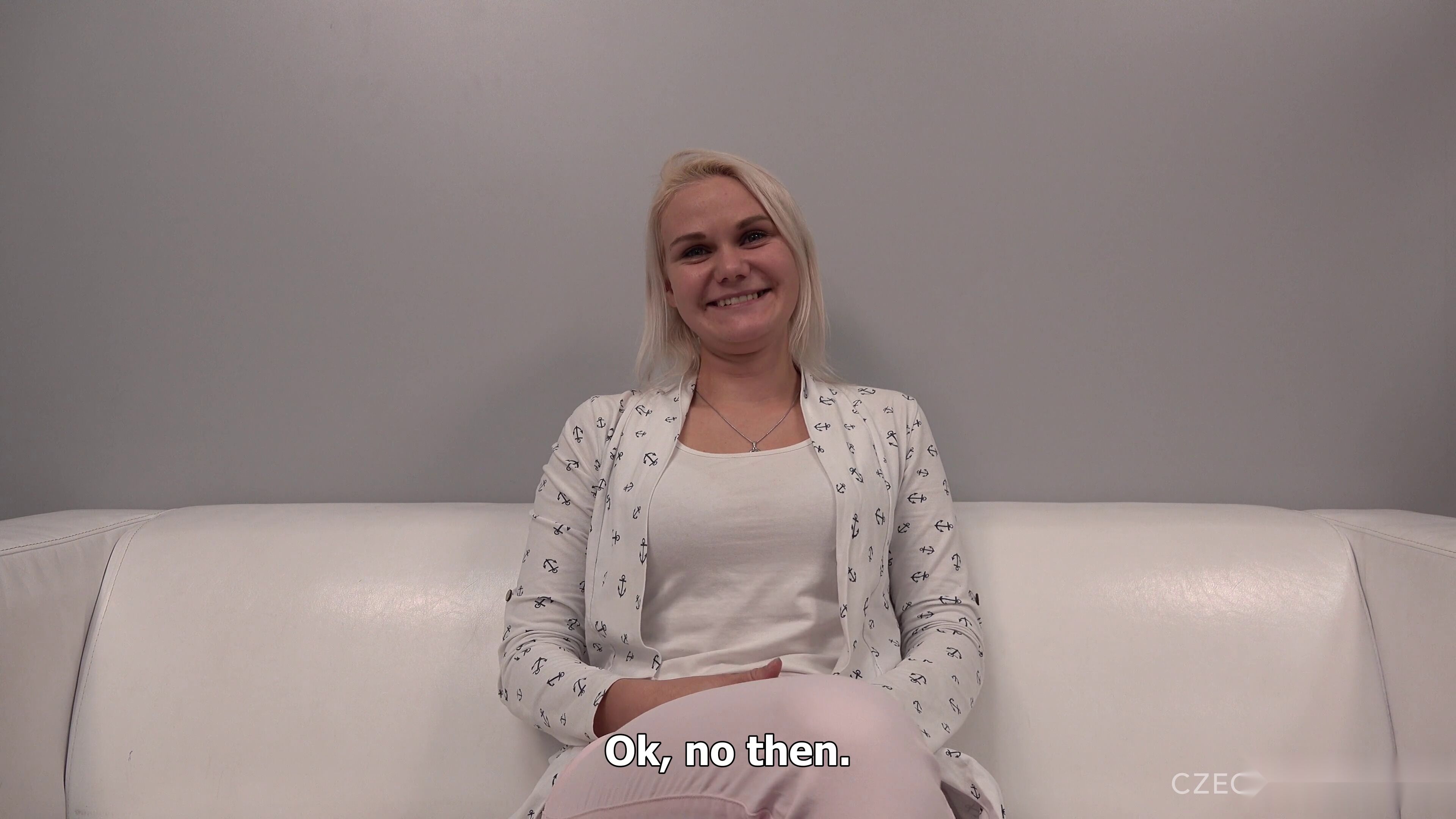 Czech MILF Teases Hot Pussy
